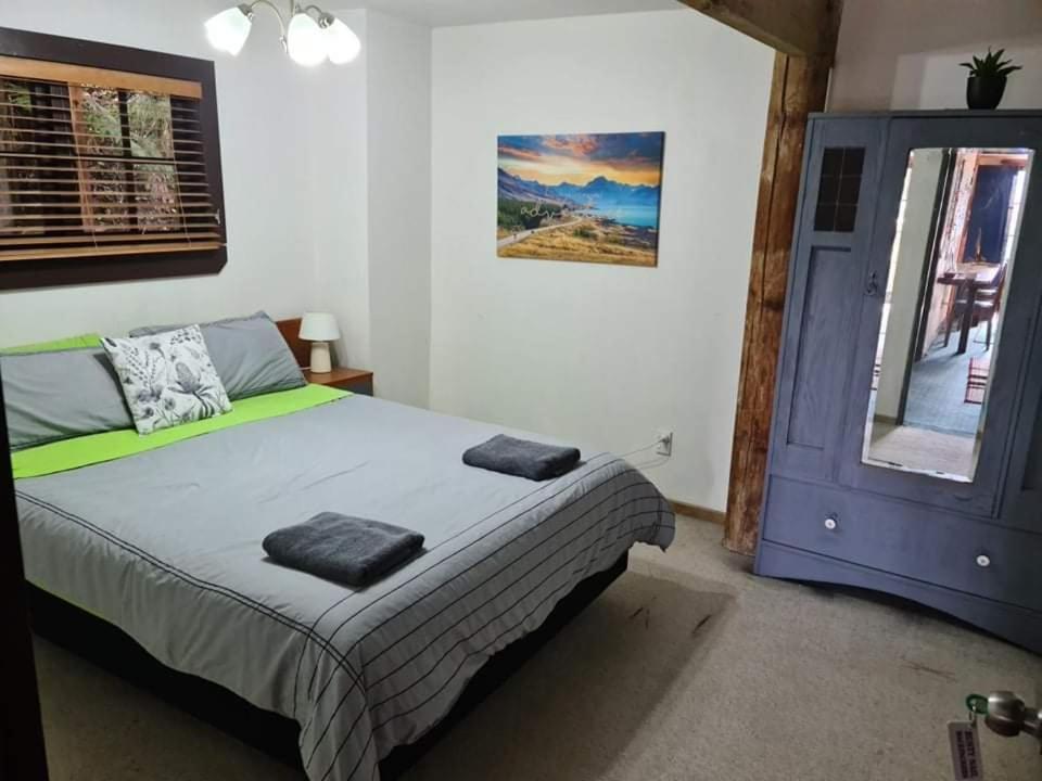 Rusty Nail Backpackers Pansiyon Taihape Dış mekan fotoğraf
